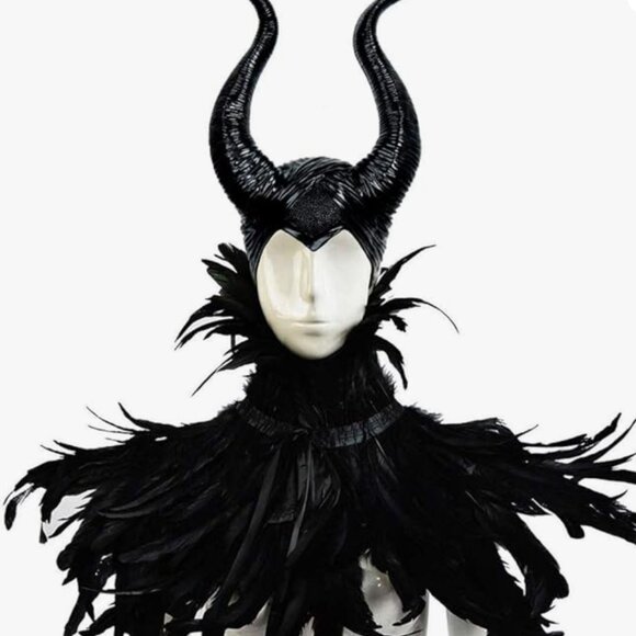 Gothic Black Feather Cape Shawl - Picture 5 of 5